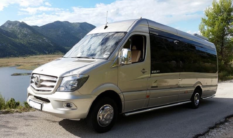 Finnmark: Buses booking in Alta in Alta and Norway